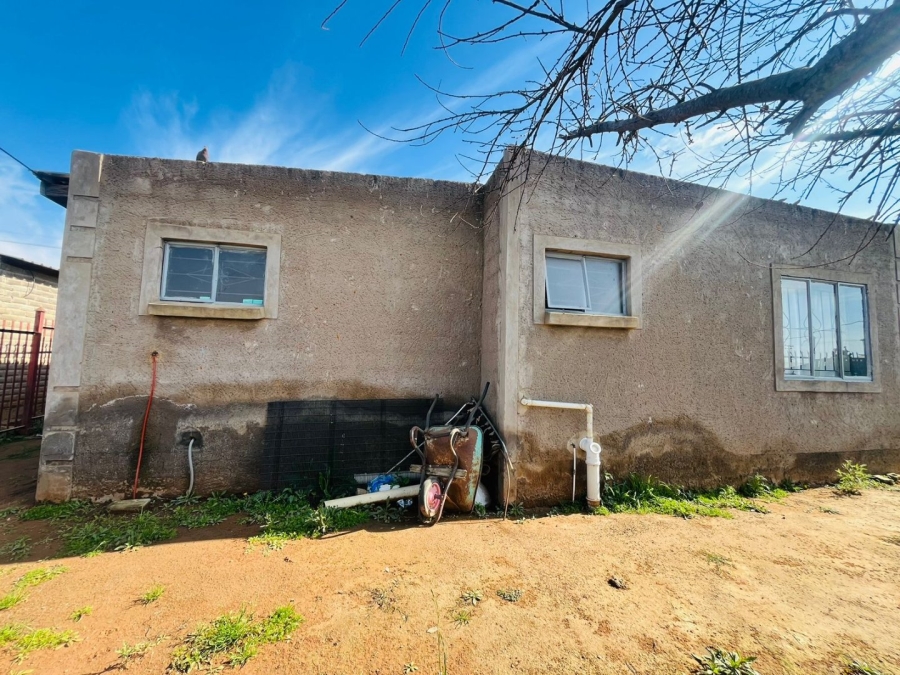 4 Bedroom Property for Sale in Grasslands Free State